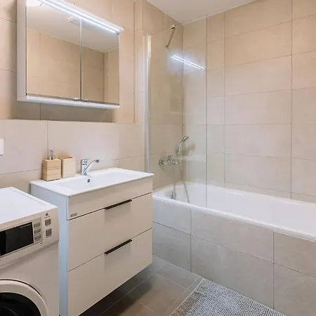 Skau Dunajska 58a Apt3 Apartament