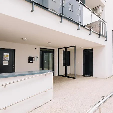 Skau Dunajska 58a Apt3 Bratislava