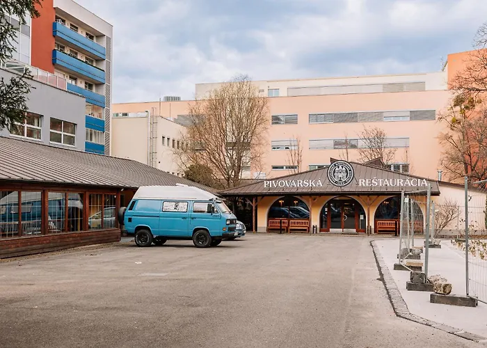 Skau Dunajska 58a Apt3 *