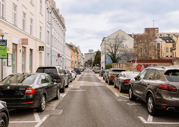 Apartmán Skau Dunajska 58a Apt3 *