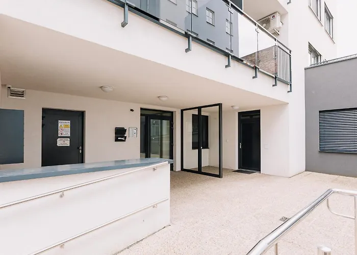 Skau Dunajska 58a Apt3 Bratislava