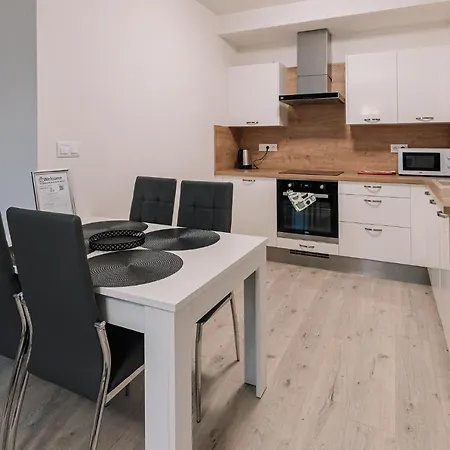 Skau Dunajska 58a Apt3 Apartment
