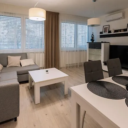 Apartment Skau Dunajska 58a Apt3